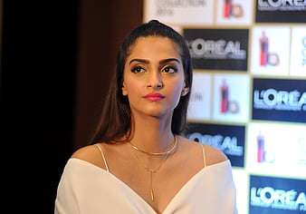 iphone 14 sonam kapoor wallpaper 9